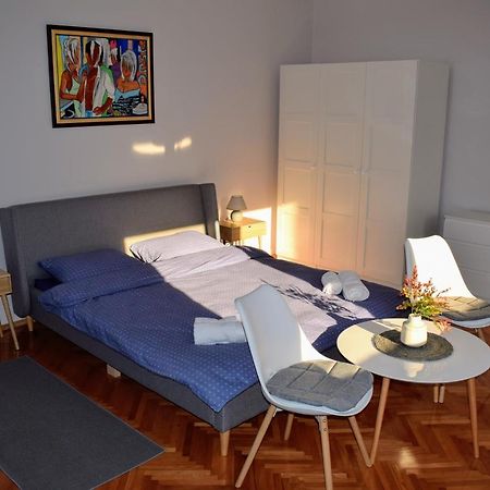 Apartman Komfor Premium スボティツァ エクステリア 写真