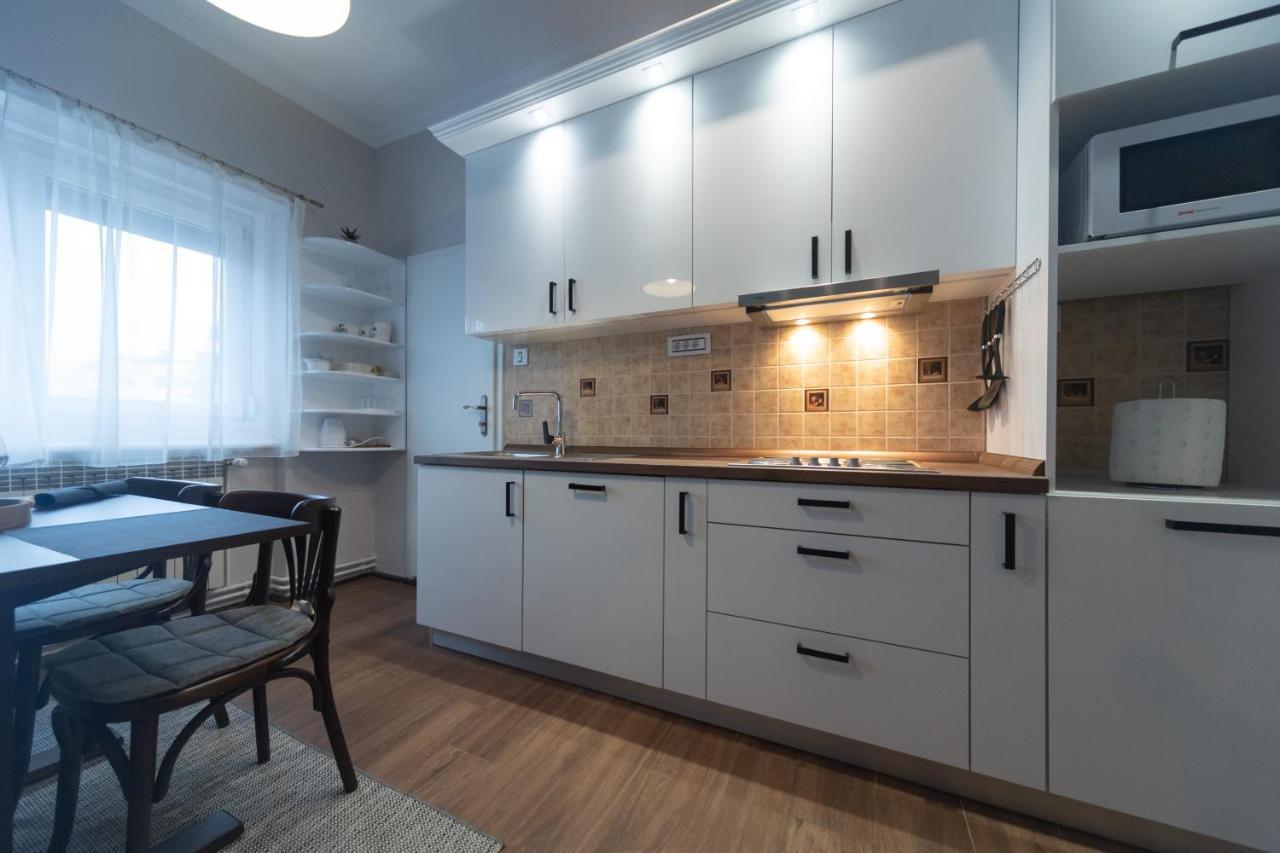 Apartman Komfor Premium スボティツァ エクステリア 写真
